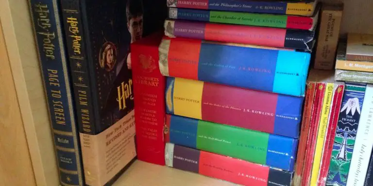 Harry Potter books in the shelves.