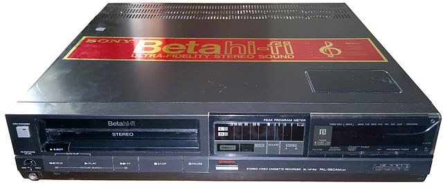 An old Sony Betamax Hi-Fi machine.