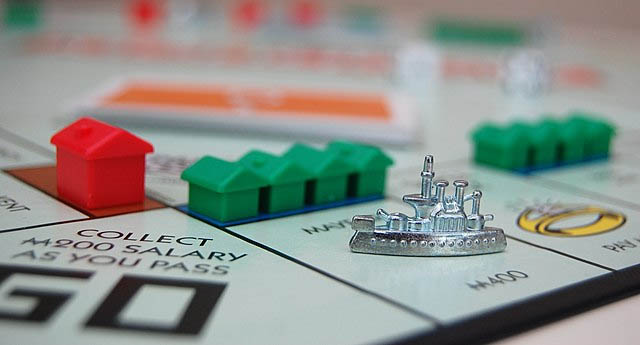 Green and Red Houses in Monopoly game.