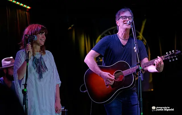 Performing live in a concert with Nicole Atkins on the vocals and Dan Wilson on guitars and mic.
